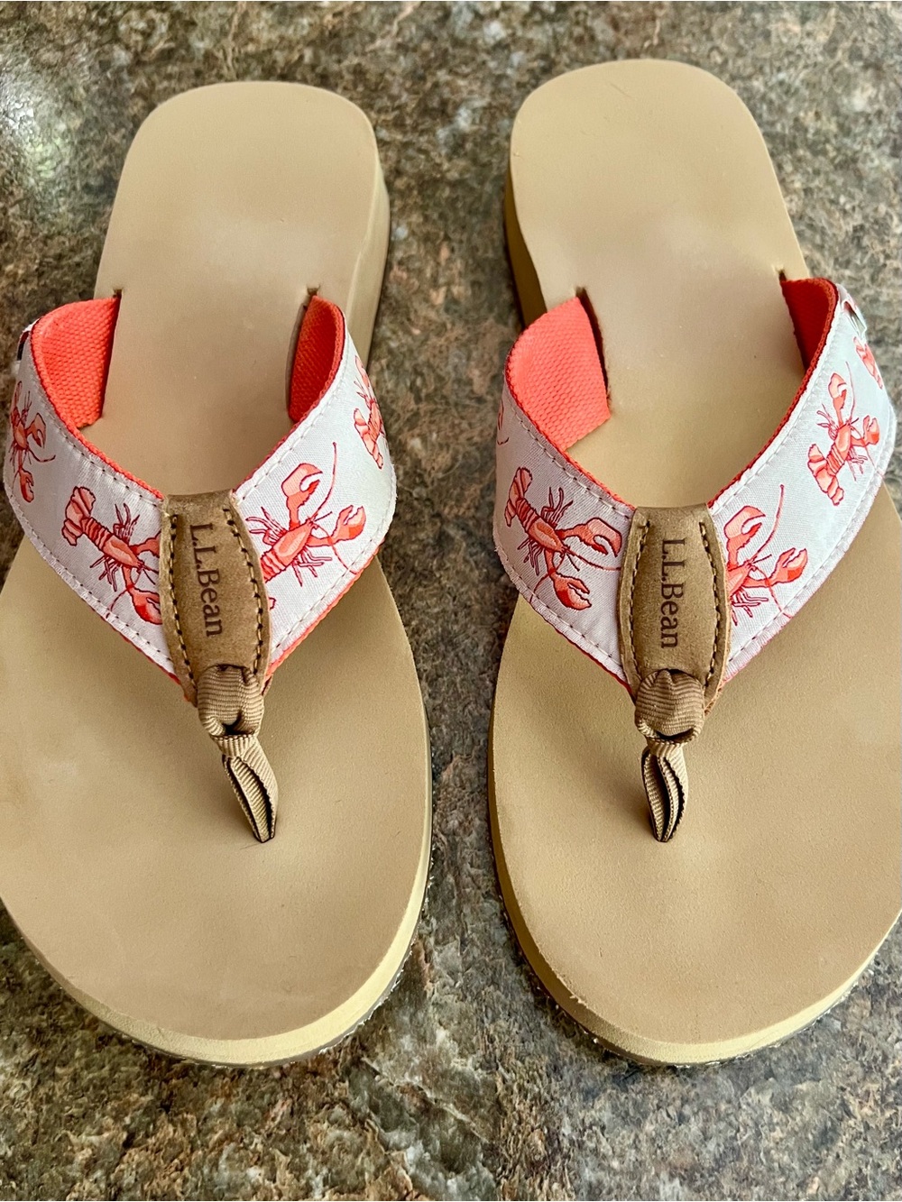 🦞NEW  L.L. Bean x Sara Fitz Lobster Flip-Flop Sandals. Size 10